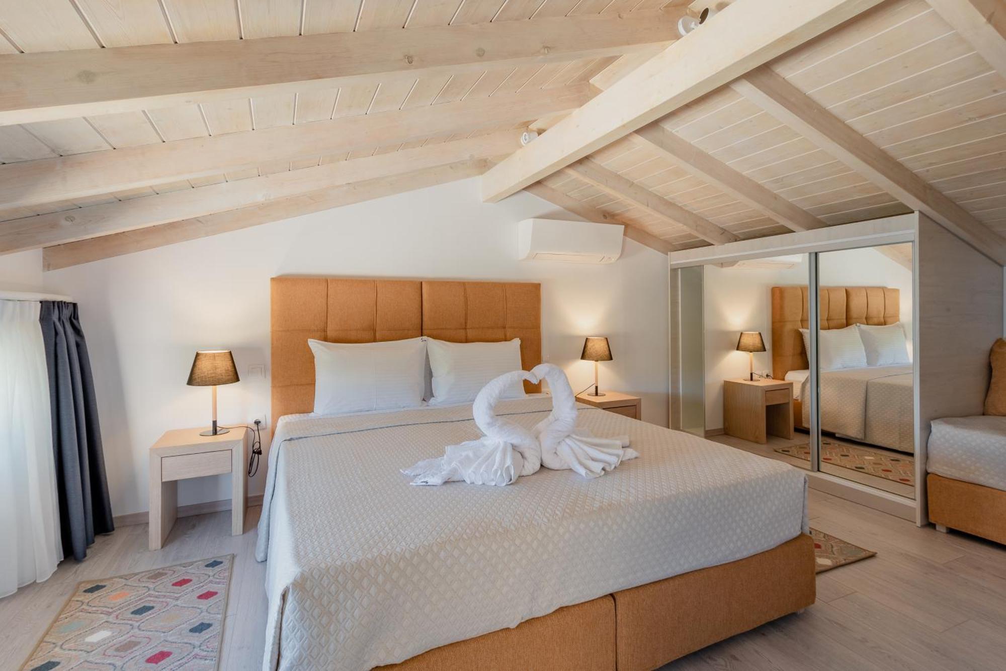 Swans Luxury Homes Kommeno  Quarto foto
